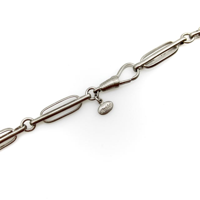 1990s Brushed Sterling Silver Trombone Link Variation Chain With Dog Clip For Sale - Image 4 of 8
