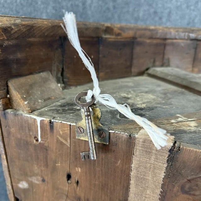 18th Century Inlaid Mahogany Hanging Corner Cabinet For Sale - Image 10 of 10
