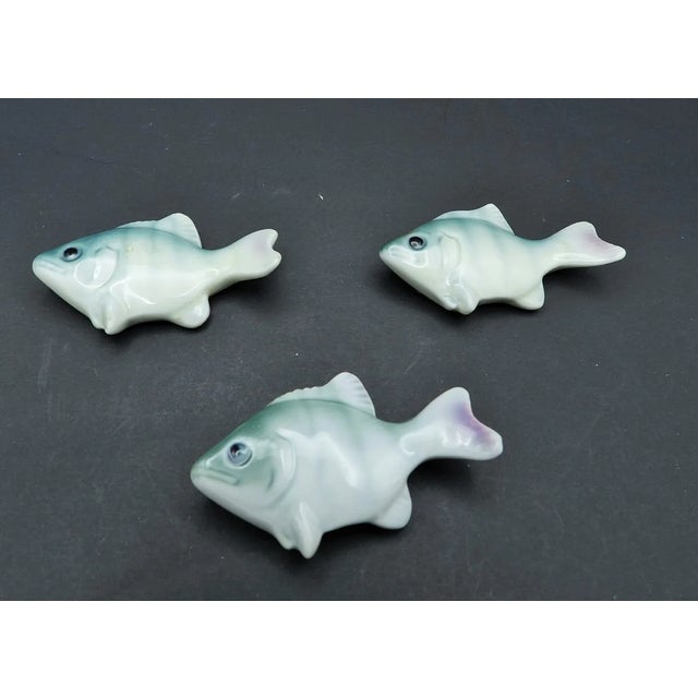 1960s Vintage 1960s 1970s Japanese Fish Shaped Porcelain Chopstick Rests Holders- Set of 11 For Sale - Image 5 of 6