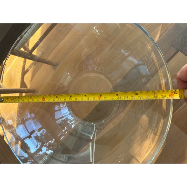 Beautiful minimalist, classic piece in great condition.