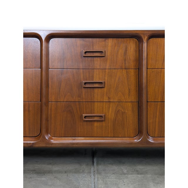 Mid Century Modern Walnut 9-Drawer Lowboy Dresser by Widdicomb, C1960s For Sale - Image 12 of 18