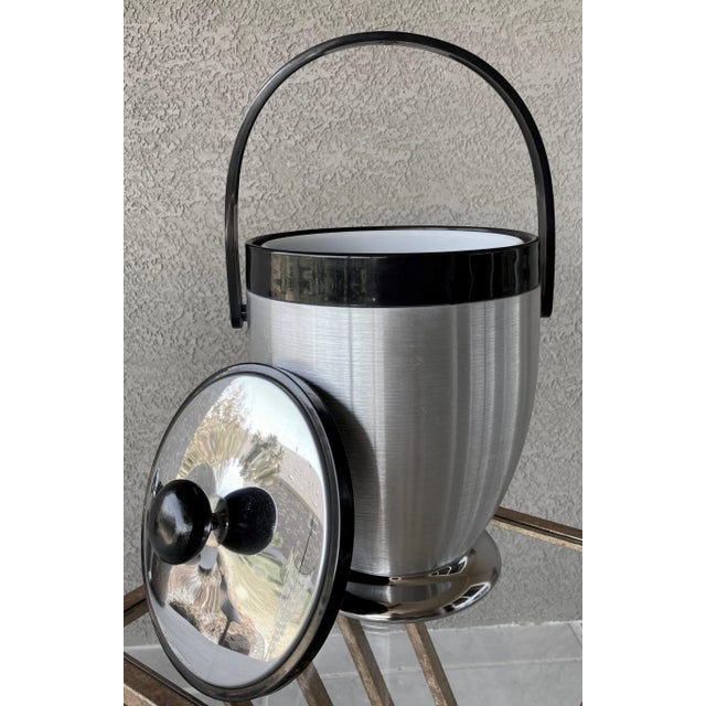 1950s Circa 1958 Kromex Sleek Brushed & Chromed Aluminum Nicely-Sized Ice Bucket For Sale - Image 5 of 13