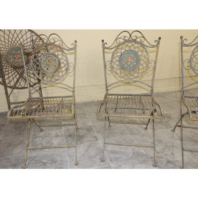 1970s Italian Bistro–Style Wrought Iron Garden Set With Four Folding Chairs For Sale - Image 17 of 18