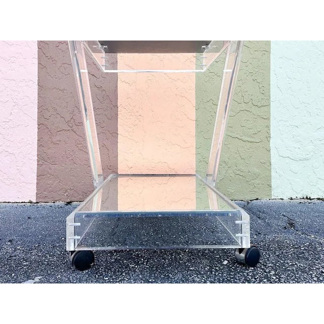 1960s Mid-Century Modern Mirrored Lucite Bar Cart For Sale - Image 10 of 12