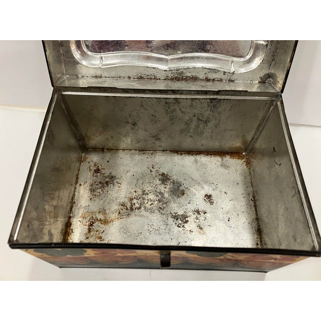 American Mid 19th Century American Hand Painted Tole Box For Sale - Image 3 of 9