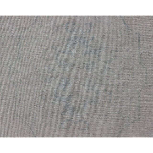 Turkish Oushak Rug in Faded Steel Blue and Soft Gray With Subtle Medallion For Sale - Image 9 of 11
