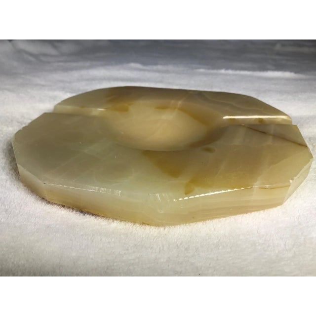 Mid-Century Modern Vintage Hand Carved Onyx Caramel Ivory Ashtray, Mexico For Sale - Image 3 of 12