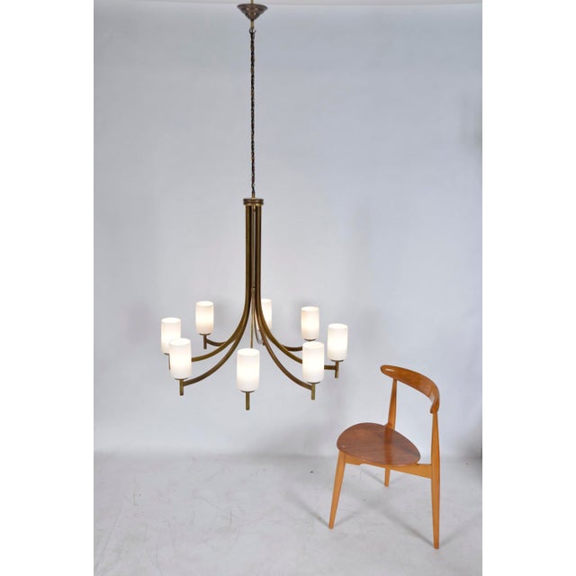 1950s Large Mid-Century Italian Brass and Glass 8-Arm Chandelier, 1950s-1960s For Sale - Image 5 of 16