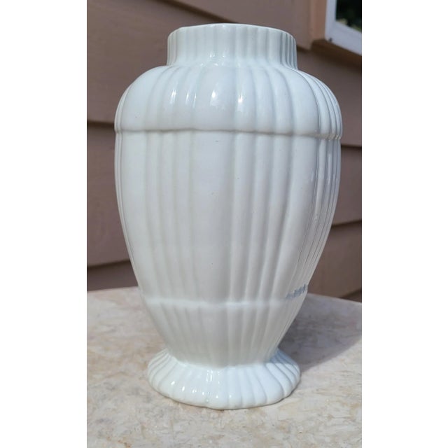 Traditional Vintage White Ceramic Italian Vase For Sale - Image 3 of 12