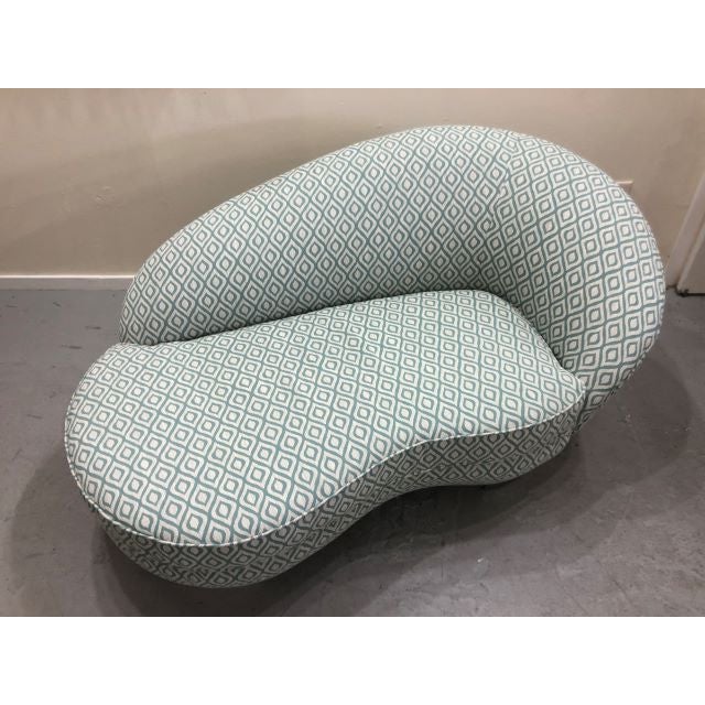20th Century Petit Kagan Style Chaise For Sale - Image 4 of 7