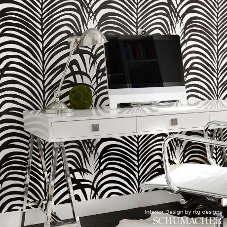 This listing is for a wallpaper sample only. If you'd like to purchase this wallpaper, please click here:...