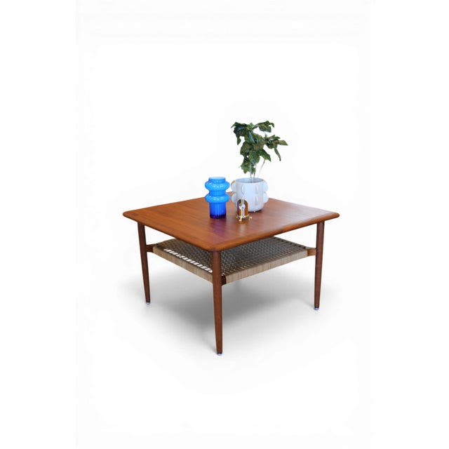 Coffee Table in Teak with Magazine Shelf attributed to Kurt Østervig and Jason Møbler, Denmark, 1960s For Sale - Image 4 of 18