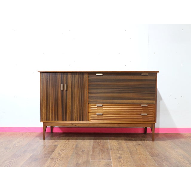 1960s Mid Century Modern Vintage Credenza Sideboard Buffet Danish Style For Sale - Image 4 of 14