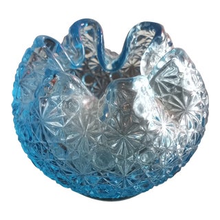 1940s Fenton "Daisy & Buttons" Pattern Aqua Blue Crimped Edge Rose Bowl For Sale