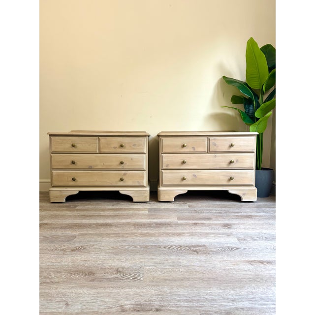 Matching Chests of Drawers in Pine, 1990s, Set of 2 For Sale - Image 9 of 9