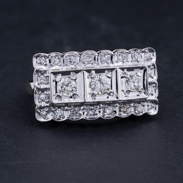 Art Deco Vintage Art Deco Diamond Ring 14k White Gold Size 7.75 For Sale - Image 3 of 12