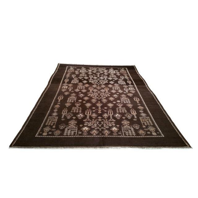 Bakhtiar Hand Made Knotted Rug. Bakhtiari rug with a wonderful all-natural, undyed, wool color palette. The central field...