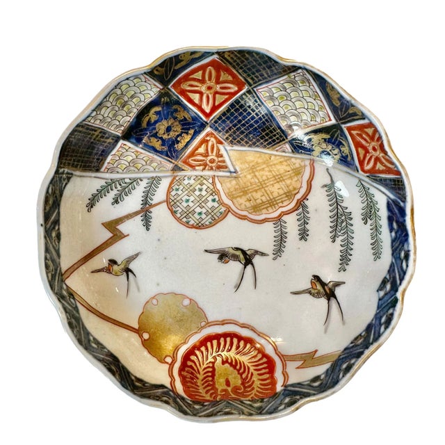 19th Century Japanese Imari Bowls - a Pair For Sale - Image 4 of 7