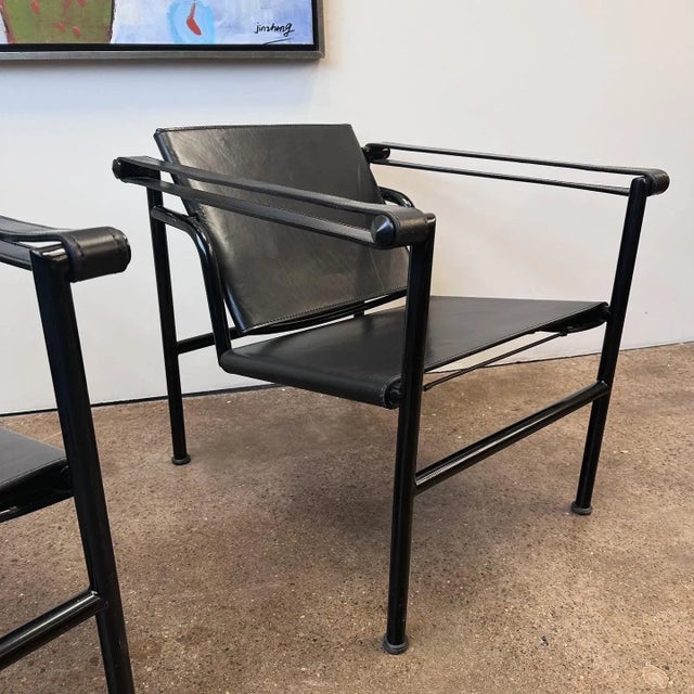 1970s Le Courbusier Lc1 Black Sling Chair by Cassina For Sale - Image 5 of 11