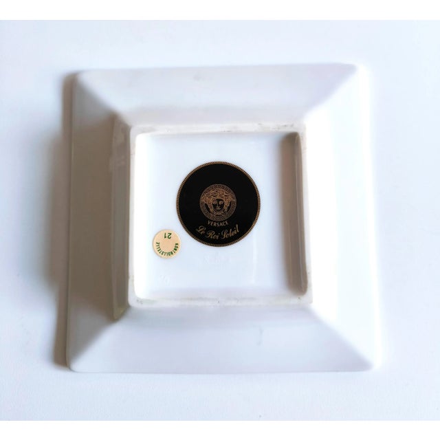 1990s Rosenthal Versace Le Rei Soleil Porcelain Plate For Sale - Image 9 of 10