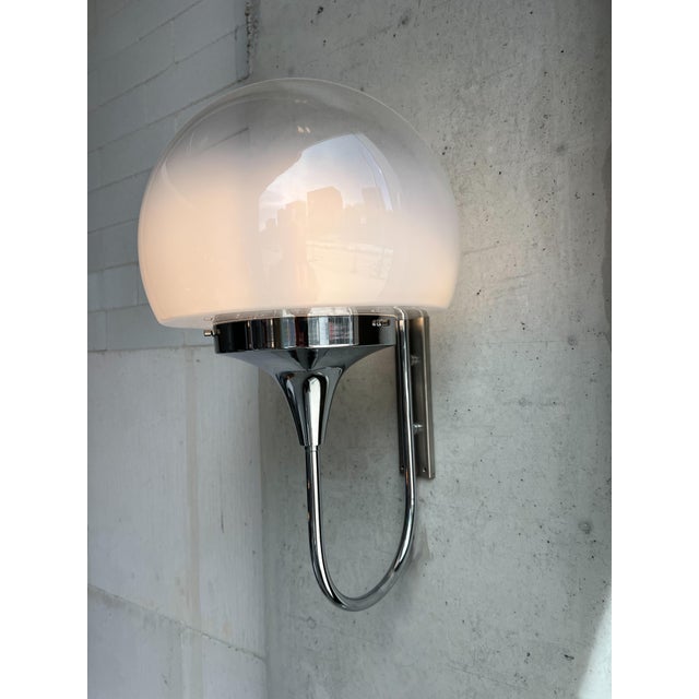 Glass Italian Wall Lamp with Gradient Glass Globe, Italy, 1970s For Sale - Image 7 of 8