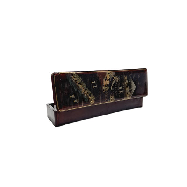 Japanese Lacquerware Box, 1950s, in Good conditions. Designed 1950 to 1959