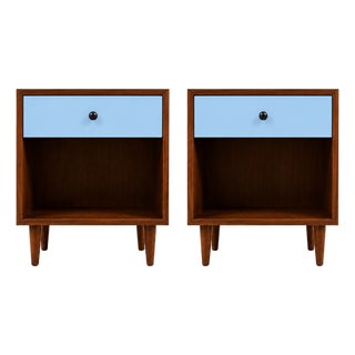 Mid Century Modern 2 Tone Nightstands in Manner of Glenn of California For Sale