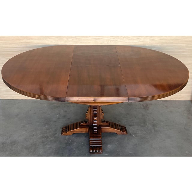 Early 20th Century Spanish Pedestal Figural Carved Round Dining Table For Sale - Image 9 of 18