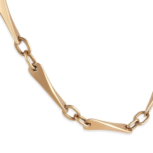 1970s 14k Yellow Gold Modernist Tapered Bar Link Necklace For Sale In Los Angeles - Image 6 of 6