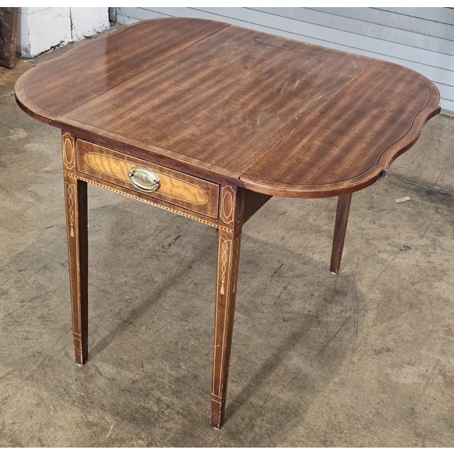 Wood Henredon Historic Natchez Collection Mahogany Pembroke Table Drop Leaf Table For Sale - Image 7 of 10