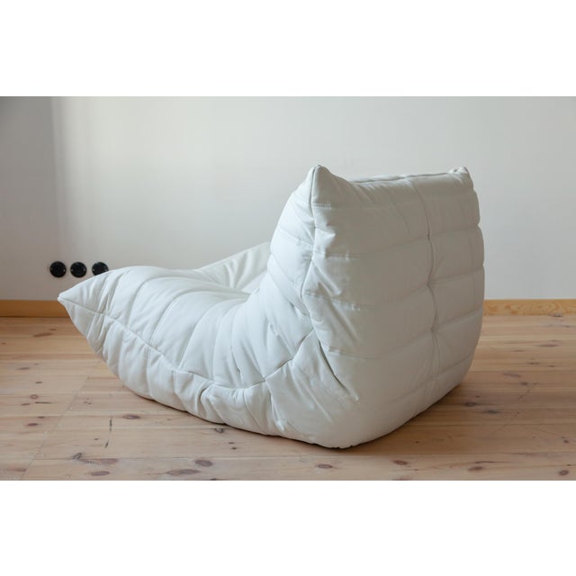 1970s Togo Lounge Chair in White Leather by Michel Ducaroy for Ligne Roset, 1970 For Sale - Image 5 of 7