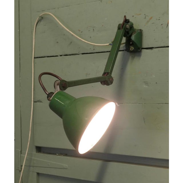 Vintage Industrial Articulated Rotating Wall Light Sconce This is a very unusual extendable factory light, it is working...