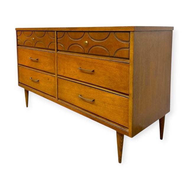 Bassett Furniture Vintage Bassett Mid Century Modern Walnut Double 6 Drawer Dresser With Carved Details. For Sale - Image 4 of 11