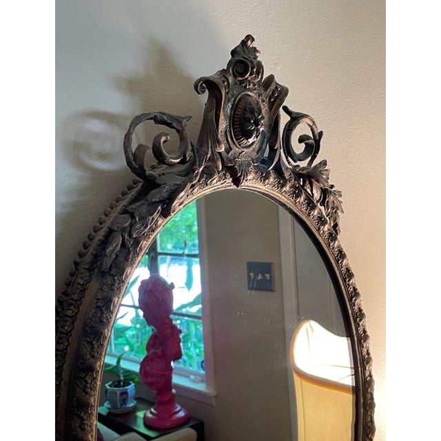 Neoclassical Antique 1830s Giltwood and Gilded Gesso Girandole Mirror For Sale - Image 3 of 7