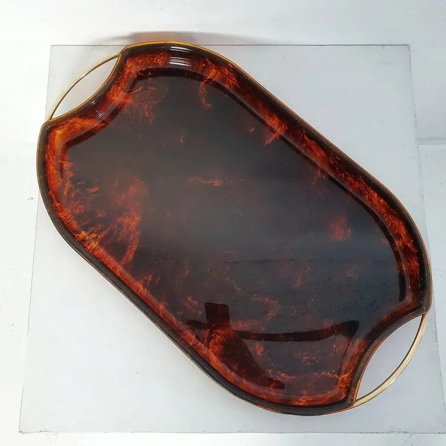 Brown Vintage Serving Tray in Acrylic Glass and Brass, Italy, 1970s For Sale - Image 8 of 9