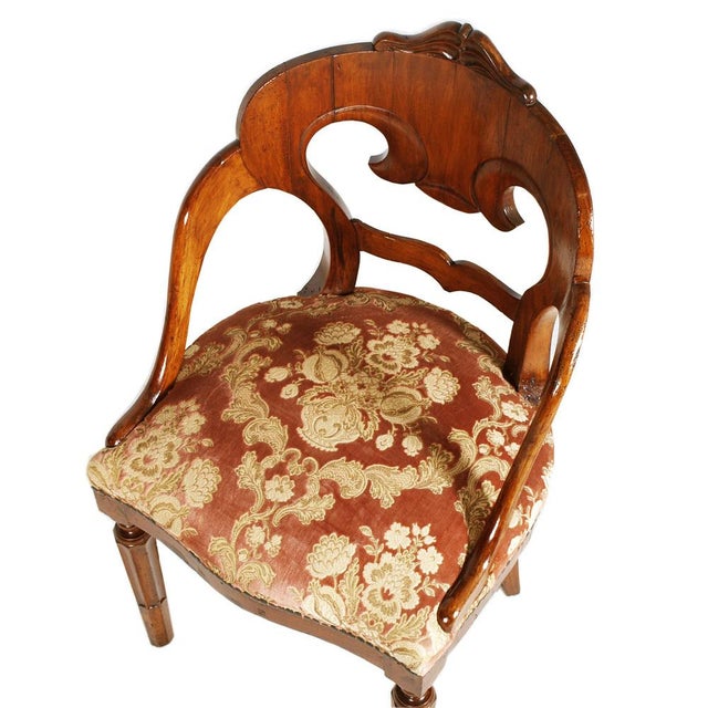 Louis XVI Bergere Armchairs in Carved Walnut by Testolini Freres for Testolini & Salviati, 1890s, Set of 3 For Sale - Image 9 of 10