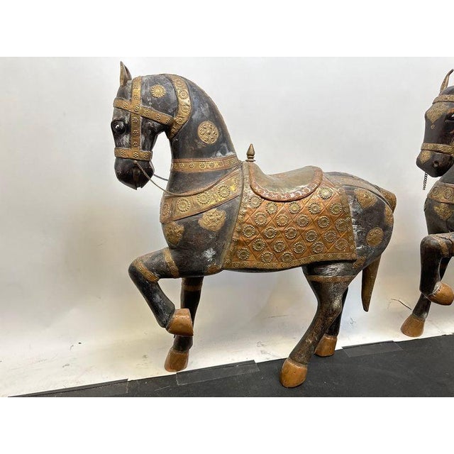 Pair of Antique Hand Carved Marwari War Horse Sculptures Pair Indian Wood Brass Copper For Sale In Baltimore - Image 6 of 14