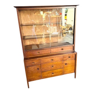Mid 20th Century Modern Counterpoint Credenza With Hutch/China Cabinet by Drexel For Sale