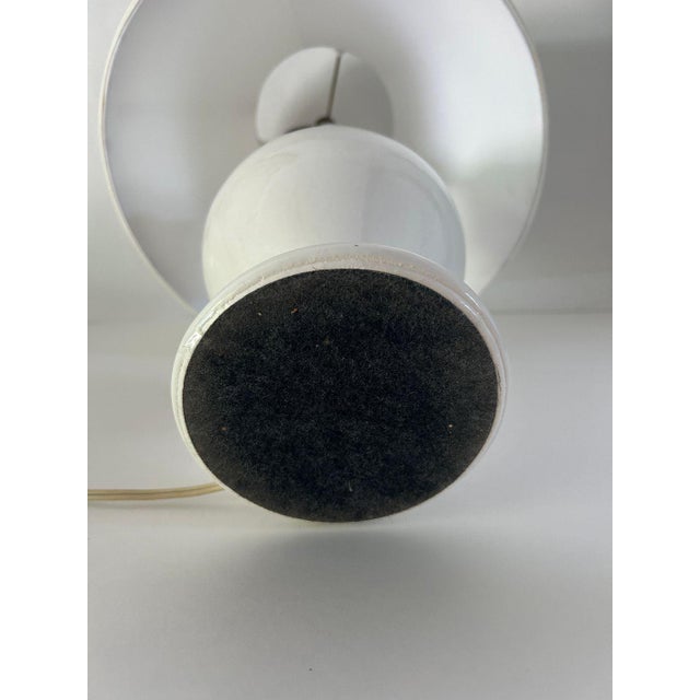 Vintage Modern White Ginger Jar Table Lamp For Sale - Image 4 of 5