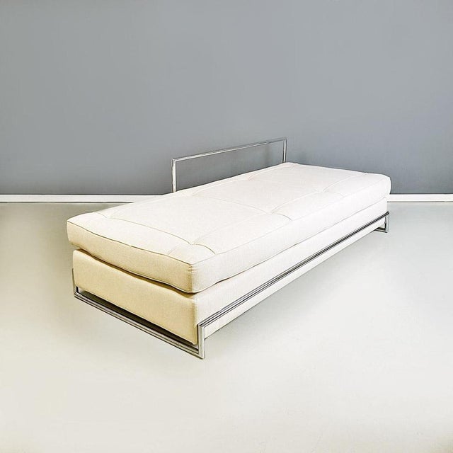 Set of Steel and Cotton Sofas or Daybeds attributed to Eileen Gray for Alivar, 1990s For Sale - Image 6 of 18