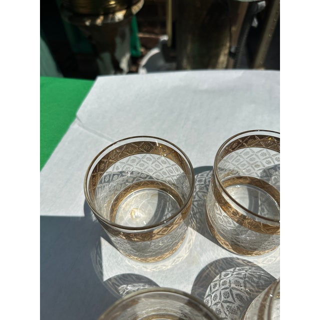 Glass 1970s Large Collection of Culver 22 Kt Gold Lowball Cocktail Glasses Scintilla Pattern- Set of 8 For Sale - Image 7 of 8