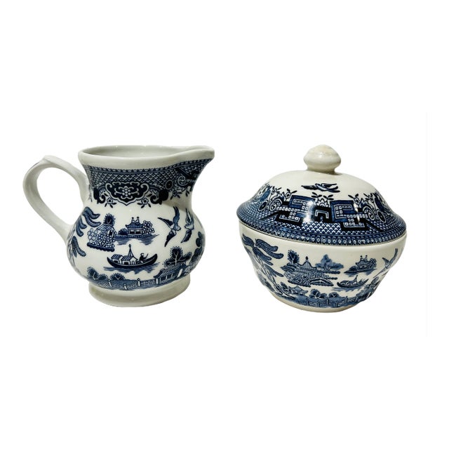 Vintage Blue Willow Cobalt Blue & White Creamer & Sugar Bowl Set- 2 Pieces For Sale