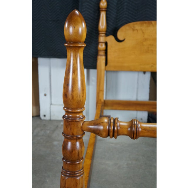2 Vintage Early American Colonial Style Solid Maple Twin Cannonball Poster Beds For Sale - Image 9 of 18