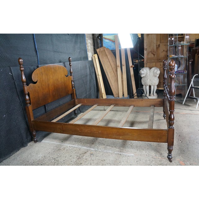 Antique Early American Colonial Style Mahogany 4 Post Acorn Finial Full Size Bed For Sale - Image 9 of 18