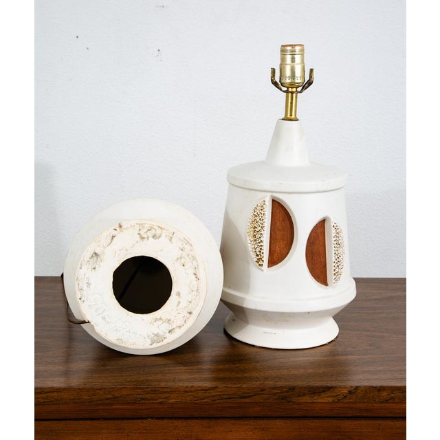 1960s Vintage Mid Century Modern Lamp Wood Ceramic Table Lamp - a Pair For Sale - Image 5 of 12