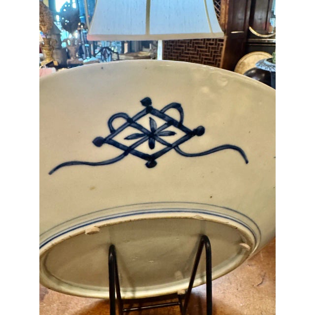 Royal Blue Large Imari Charger, Meiji Period II For Sale - Image 8 of 10