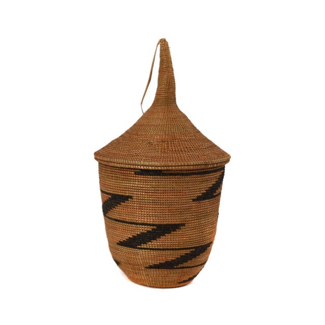 Early 20th Century Tutsi Basket with Lid Rwanda For Sale - Image 4 of 4