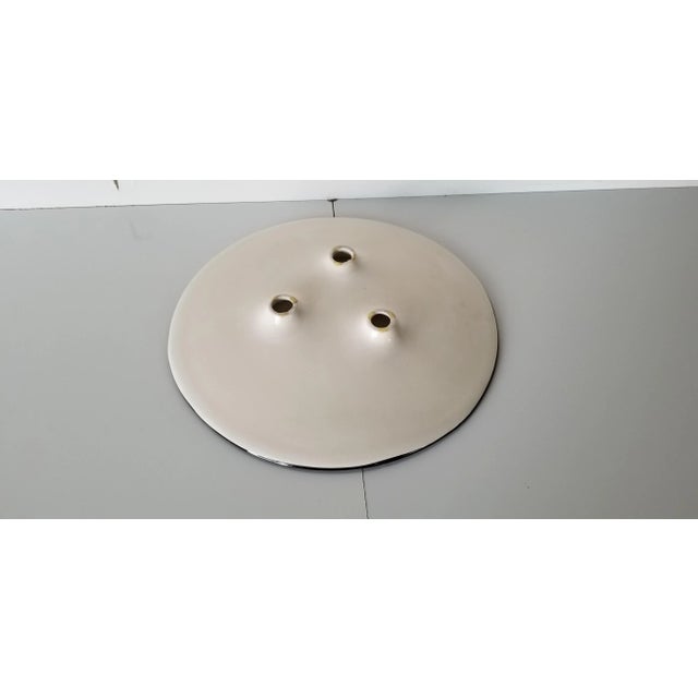 Abstract 1990s Modernist Michael Anthony Art Ceramic Plate With Feet For Sale - Image 3 of 10