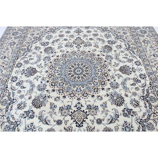 Hand-Knotted Rug in Wool For Sale - Image 4 of 13