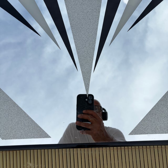Metal 1990s Art Deco Revival Geometric Desing Framed Wall Mirror. For Sale - Image 7 of 15